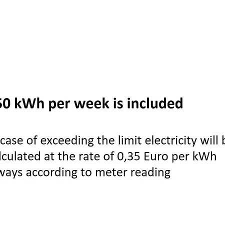 6 Bdr With Tennis Court * פאפוס