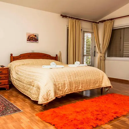 וילה 6 Bdr With Tennis Court *