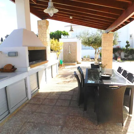 6 Bdr With Tennis Court *