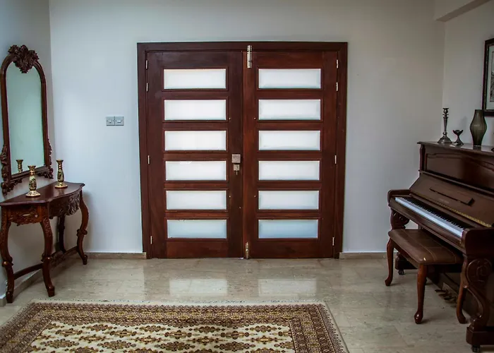 6 Bdr With Tennis Court