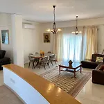 Villa 6 Bdr With Tennis Court Paphos