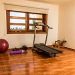 Villa 6 Bdr With Tennis Court *