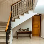 Villa 6 Bdr With Tennis Court *