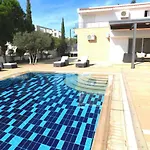 Villa 6 Bdr With Tennis Court Paphos